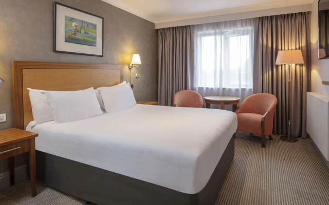 Отель The Cambridge Belfry