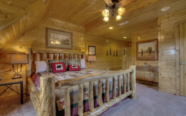 Always Dreaming 410 - Four Bedroom Cabin