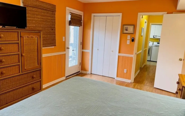 Beach Bells 4 Bedroom Home by RedAwning