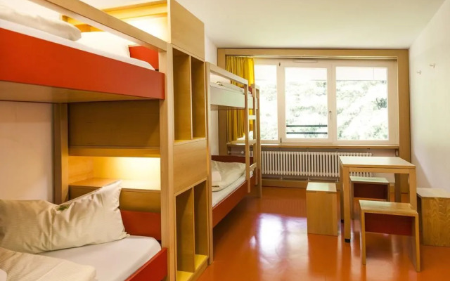 Hi Munich Park Youth Hostel