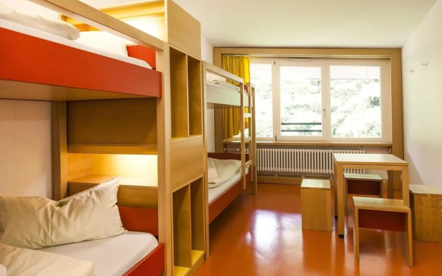 HI Munich Park Youth Hostel