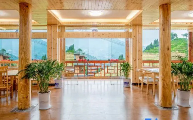 Yuelai Courtyard Hotel (Longsheng Longji Terrace Observation Deck)