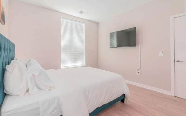 Lavish Retreat City Views DC