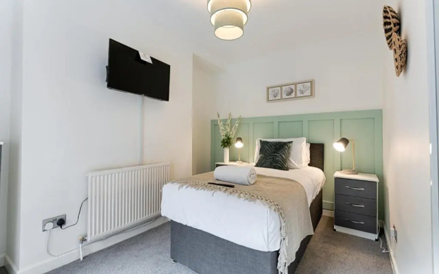 Montana House - TV in every room!