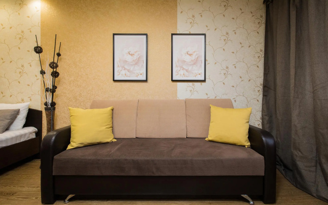 HomeHotel (ХоумОтель) на улице Белозерская 3