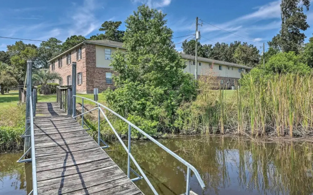 Cozy Hanahan Condo w/ Cooper River Access!