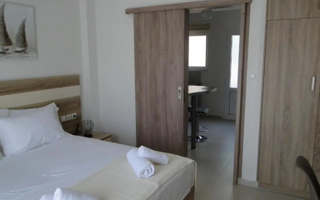 Chrysanthe's Apartments Νο3