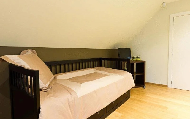 B&B Azadro