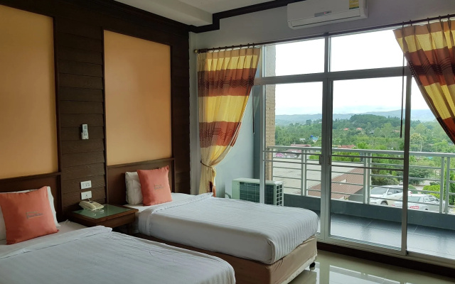 Breeze Hill Hotel