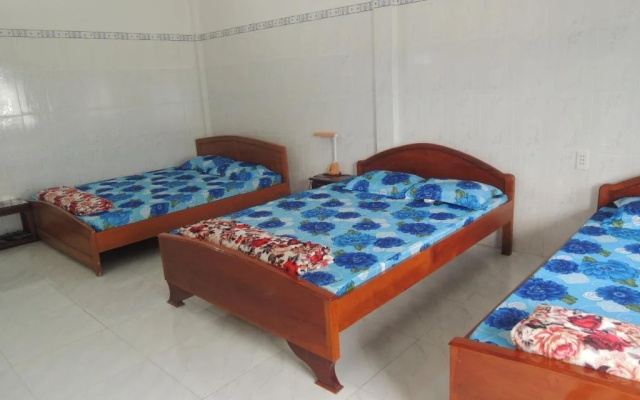 Anh Duc Hotel