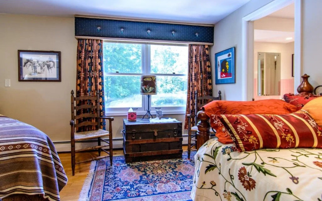Seldom Scene Meadow Bed & Breakfast