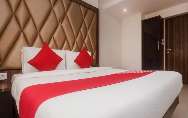 OYO 22683 Hotel Park Palace