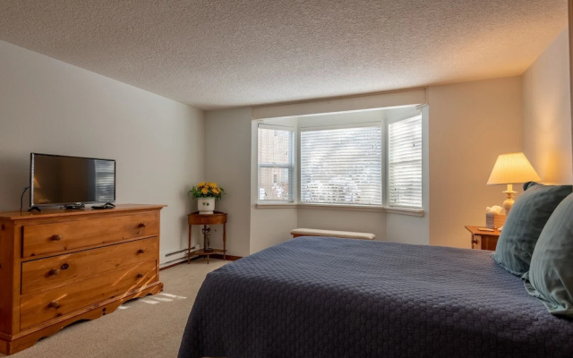 Ranch 3580 2 Bedroom Condo