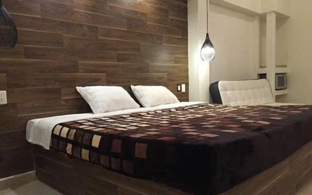 Hotel V