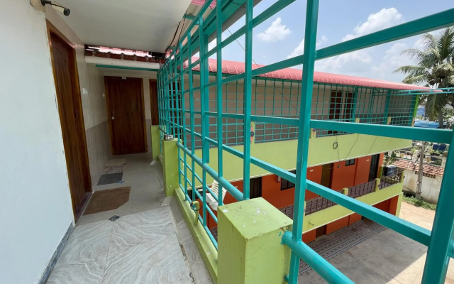 Royal Grandee Hotel