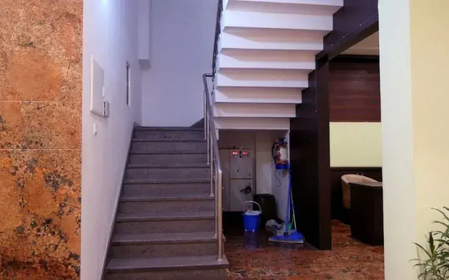 Hotel Aarya
