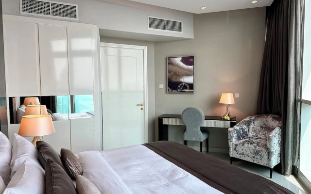 Lux BnB Upper Crest Tower I Skyline Views