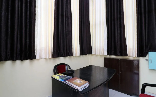 OYO 22648 Shalimar Inn