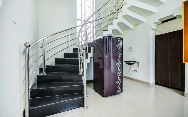 OYO Flagship 63029 Aruthraa Residency