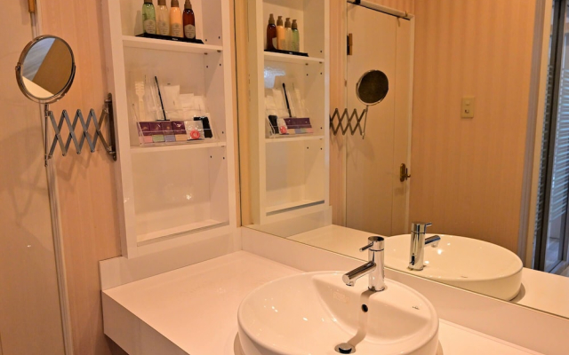 HOTEL RAFFINE - Adults Only
