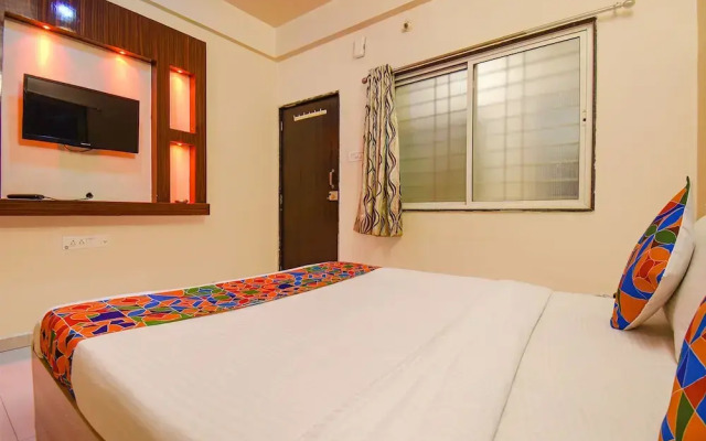FabHotel 4 Star Executive