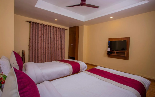 OYO 273 Hotel Rara Palace