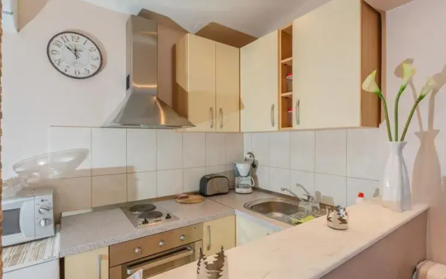 Studio Apartment La Luna