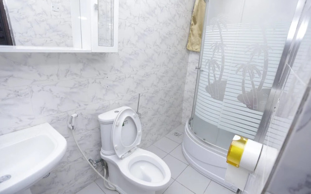 Green Palm Apartments