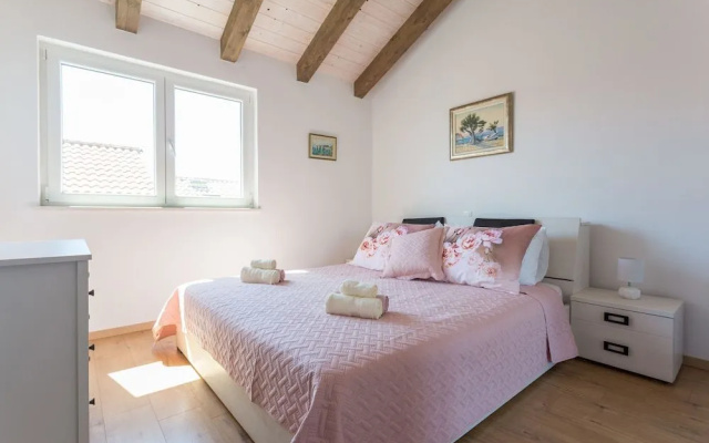 Ellu Apartments