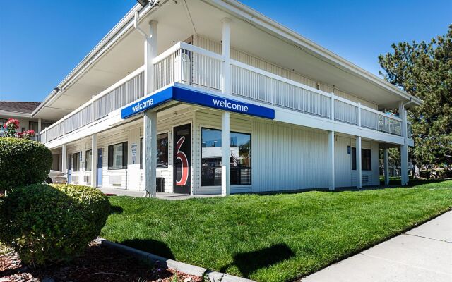 Discount [70% Off] Motel 6 Reno Airport Sparks United States | Hotel