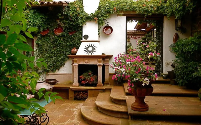Casa de la Real Aduana Boutique Hotel