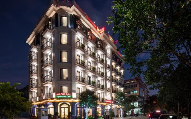Halong Boutique Hotel вид на фасад