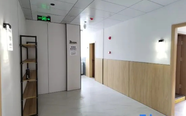 Xinlong Hotel
