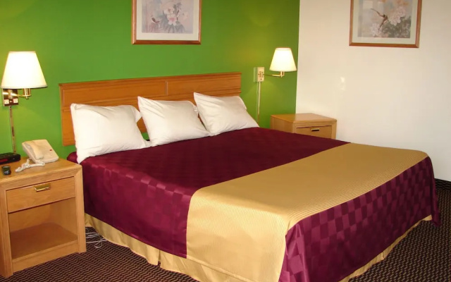 Columbus Inn & Suites