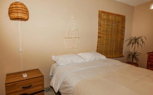 Cien Palmas- Authentic Mexican Casita 1 -Downtown
