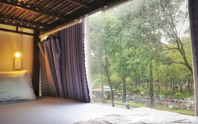 G-Hostel