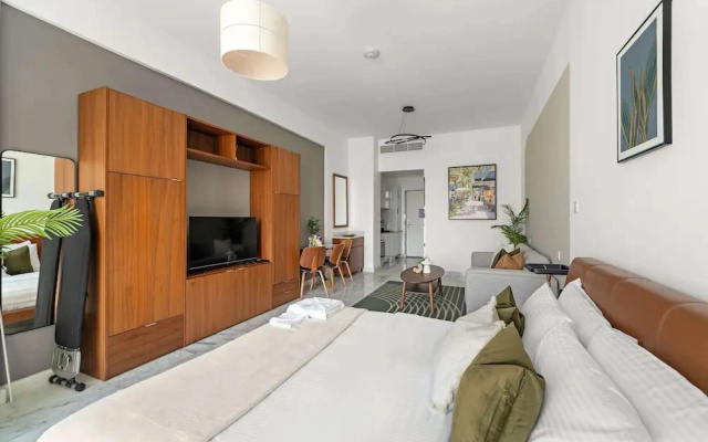 Silkhaus Chic Studio in Palm Jumeirah Sea View