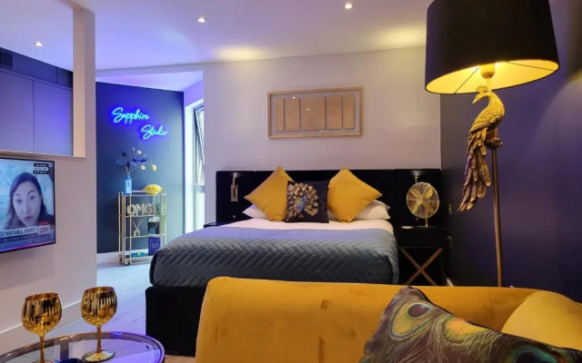 Central Boutique Studio ( with Parking ) (Adults Only)