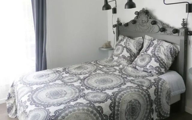 Holiday Home in Criel sur Mer Near sea