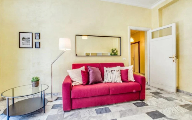 Cosy 2 bed Flat Near San Giovanni