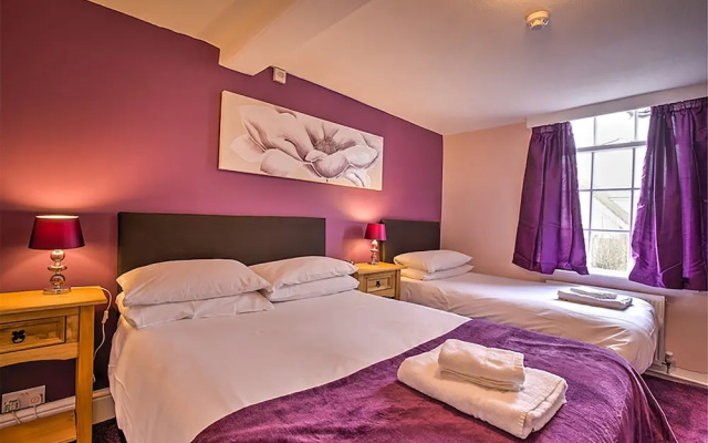 Hilton House Hotel