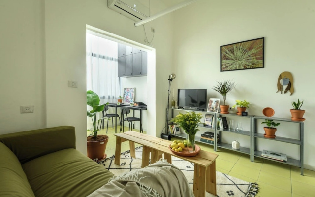Green Oasis 1BR Apartment in Downtown