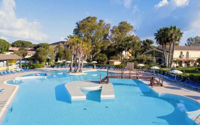 Hotel Medar with pool in Arborea