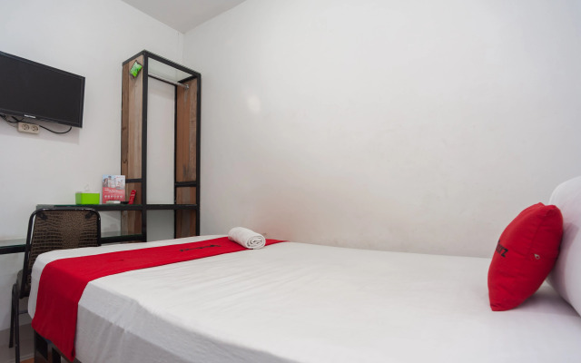 Reddoorz Near Jembatan Makalam