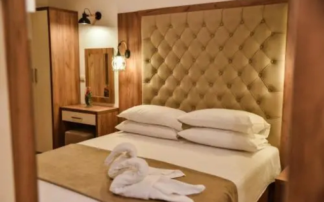 Old Town Rooms