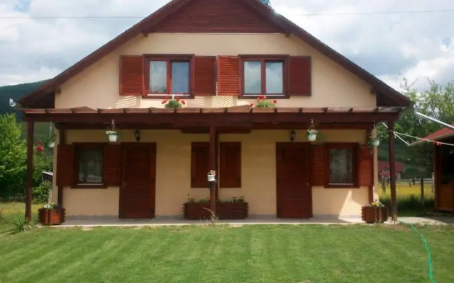 Hanga Guesthouse