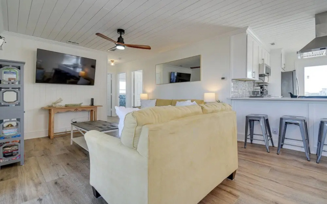 Holden Beach Home on Intracoastal Waterway Canal!