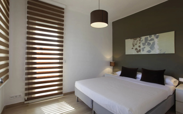 Fisa Rentals Aribau Apartments