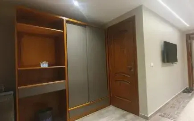 Garden City Plaza Hotel