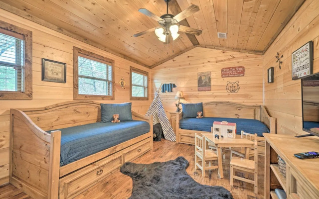 Expansive Broken Bow Cabin w/ Hot Tub & Playset!